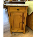 Nachtschrank mit Marmorplatte