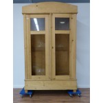 Vitrine 2-trg.
