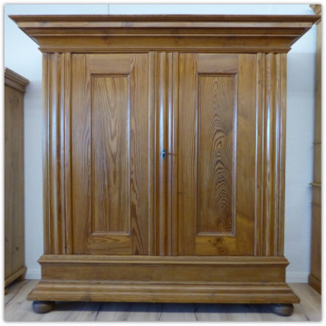 2-trg. Schrank